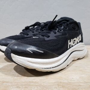 HOKA ONE ONE Big Kids Clifton 10 Running Shoes (4M) Black/White